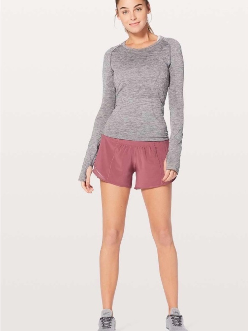 Lululemon Hotty Hot Short  4"